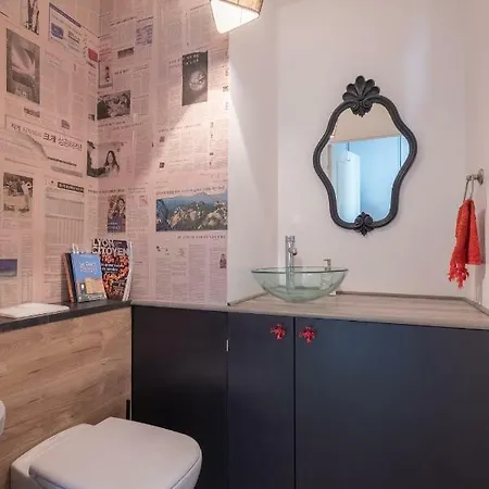 Апартаменты New! Beautiful Flat With With Nice Balcony Saint-Corneille