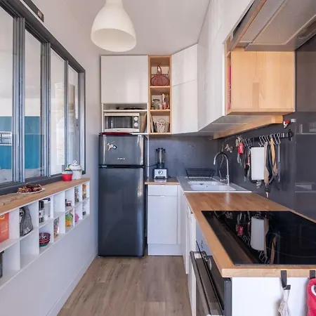 New! Beautiful Flat With With Nice Balcony *