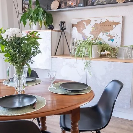 Апартаменты New! Beautiful Flat With With Nice Balcony